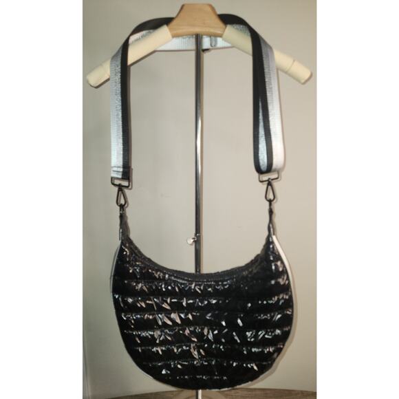 BCBGeneration Two in One Black and Sliver Crossbody Shoulder Puffer Bag - Picture 1 of 7